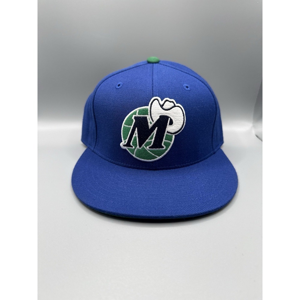 Dallas Mavericks Mitchell & Ness Fitted Hat 7 1/4 Blue Throwback Logo Retro